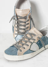 Load image into Gallery viewer, Metallic Sequin Low Top Sneaker
