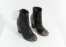 Load image into Gallery viewer, Scavata Ankle Boot in Bronze

